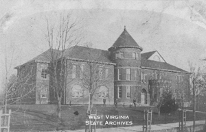 1907 postcard of Concord State Normal School